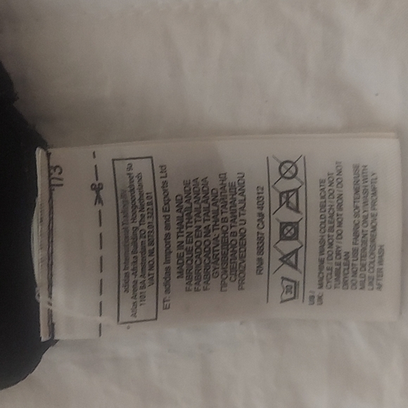 Addias - Picture 3 of 5